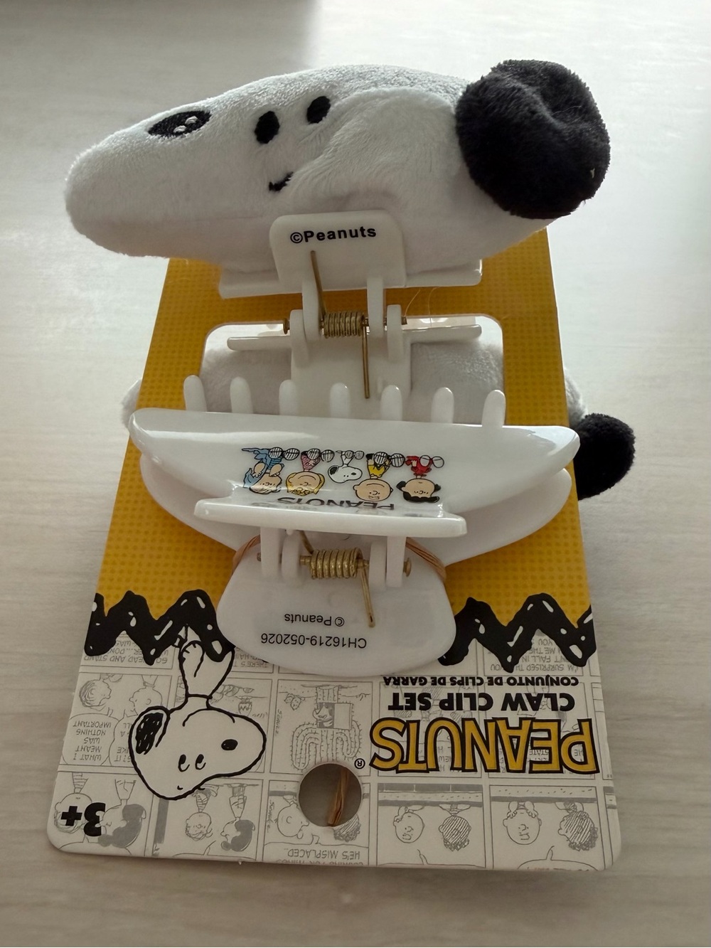 Peanuts Snoopy Plush Hair Clip - Picture 3 of 4